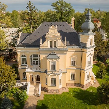 Avilla Thanhoffer Сиофок Екстериор снимка